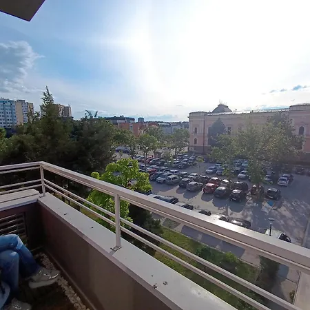 Apartment Gold
